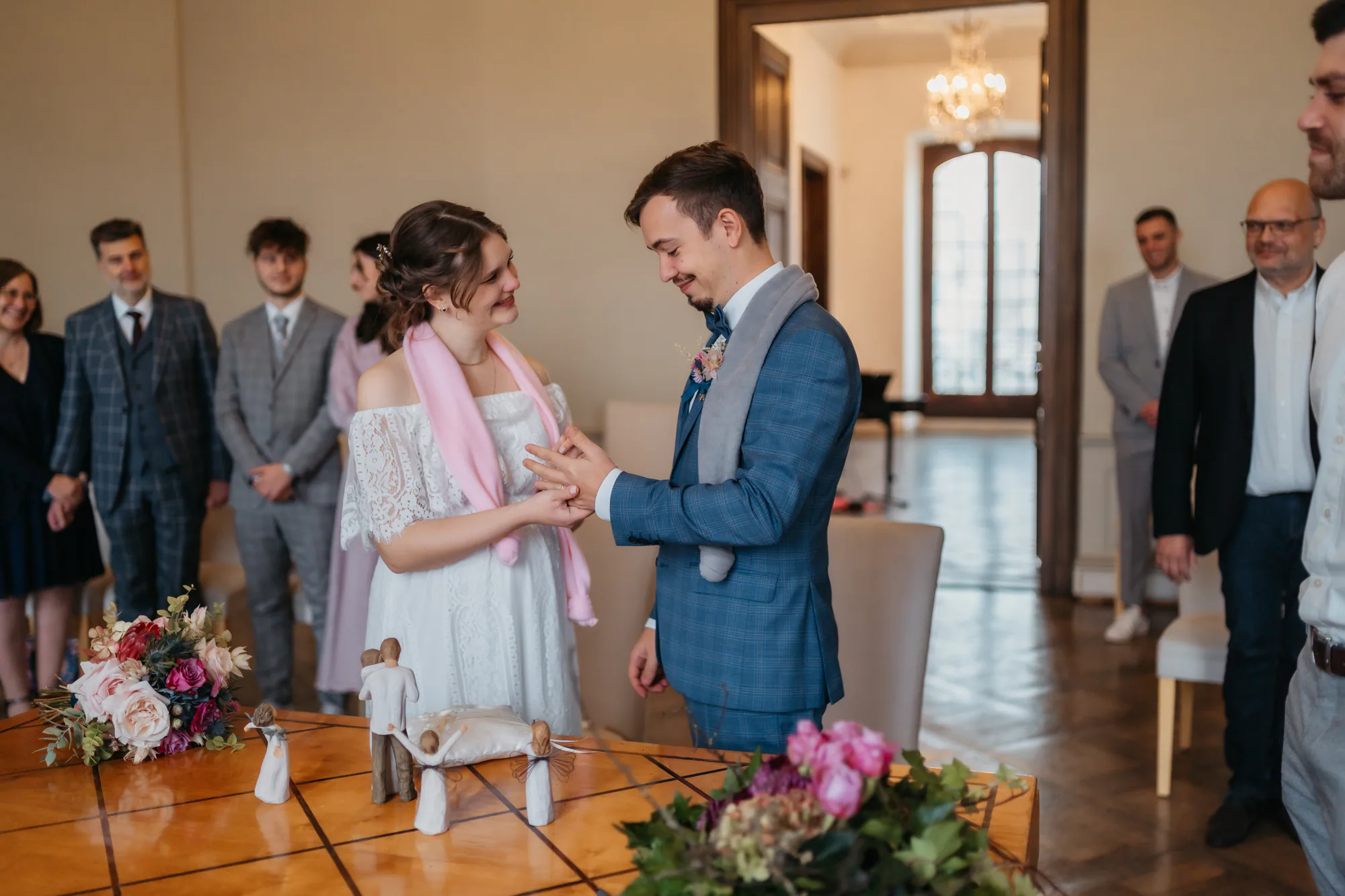 Tamara und Fabian bei ihrer standesamtlichen Hochzeit – Aufnahme 16